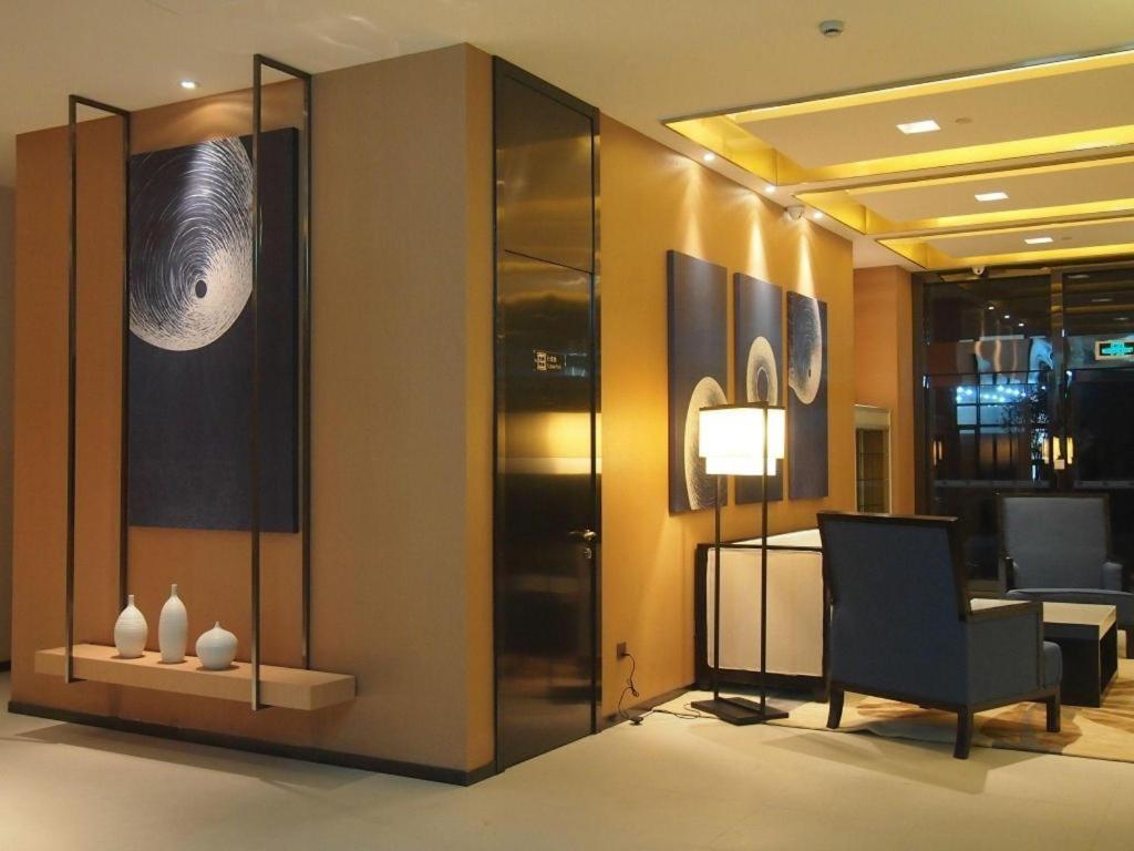Hotel Jinjiang Select International Tourism And Zone Chuansha Road Subway Station 3*