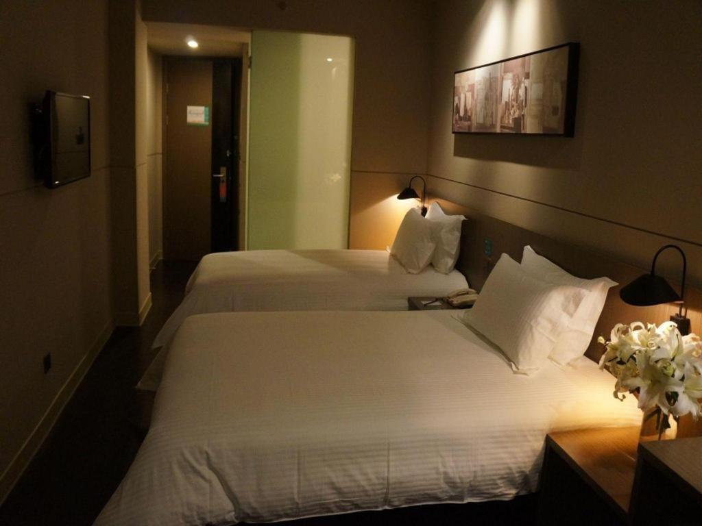 Jinjiang Select International Tourism And Zone Chuansha Road Subway Station 3* Shanghai