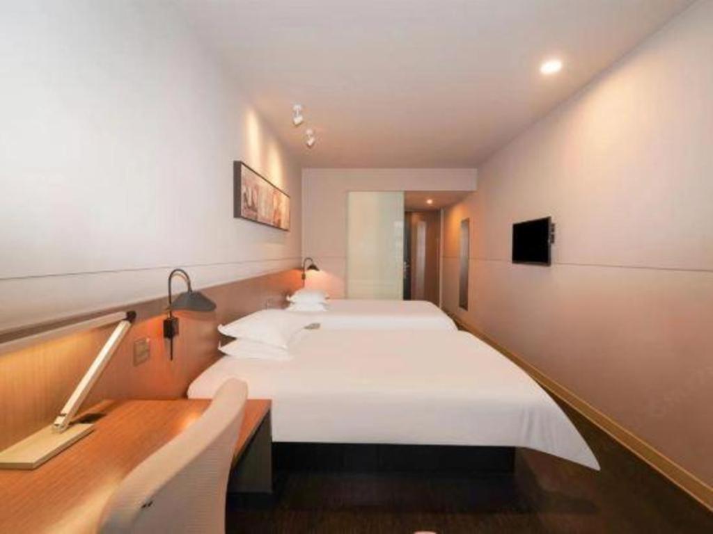 Jinjiang Select International Tourism And Zone Chuansha Road Subway Station 3* Shanghai