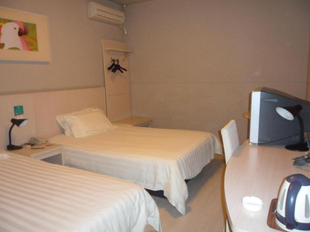 Jinjiang Select International Tourism And Zone Chuansha Road Subway Station 3* Shanghai