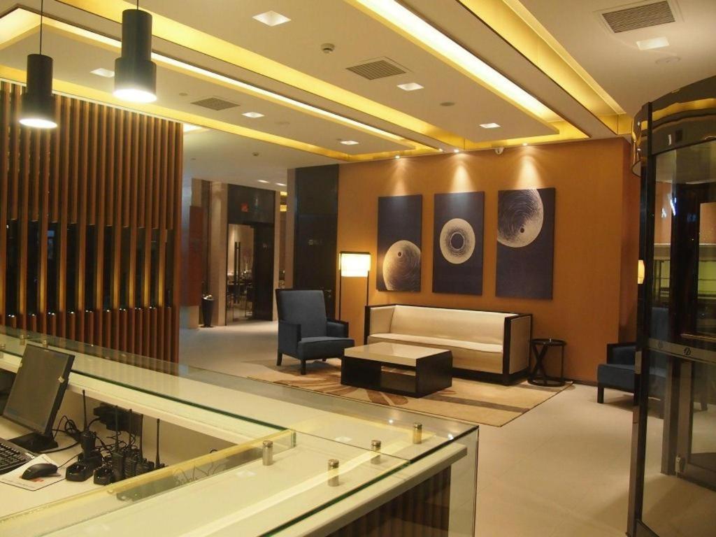 Jinjiang Select International Tourism And Zone Chuansha Road Subway Station 3*